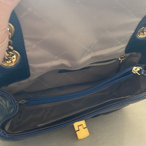 Michael Kors Vivianne Quilted Leather Medium Shoulder Flap Bag in Midnight Blue - Picture 11 of 16